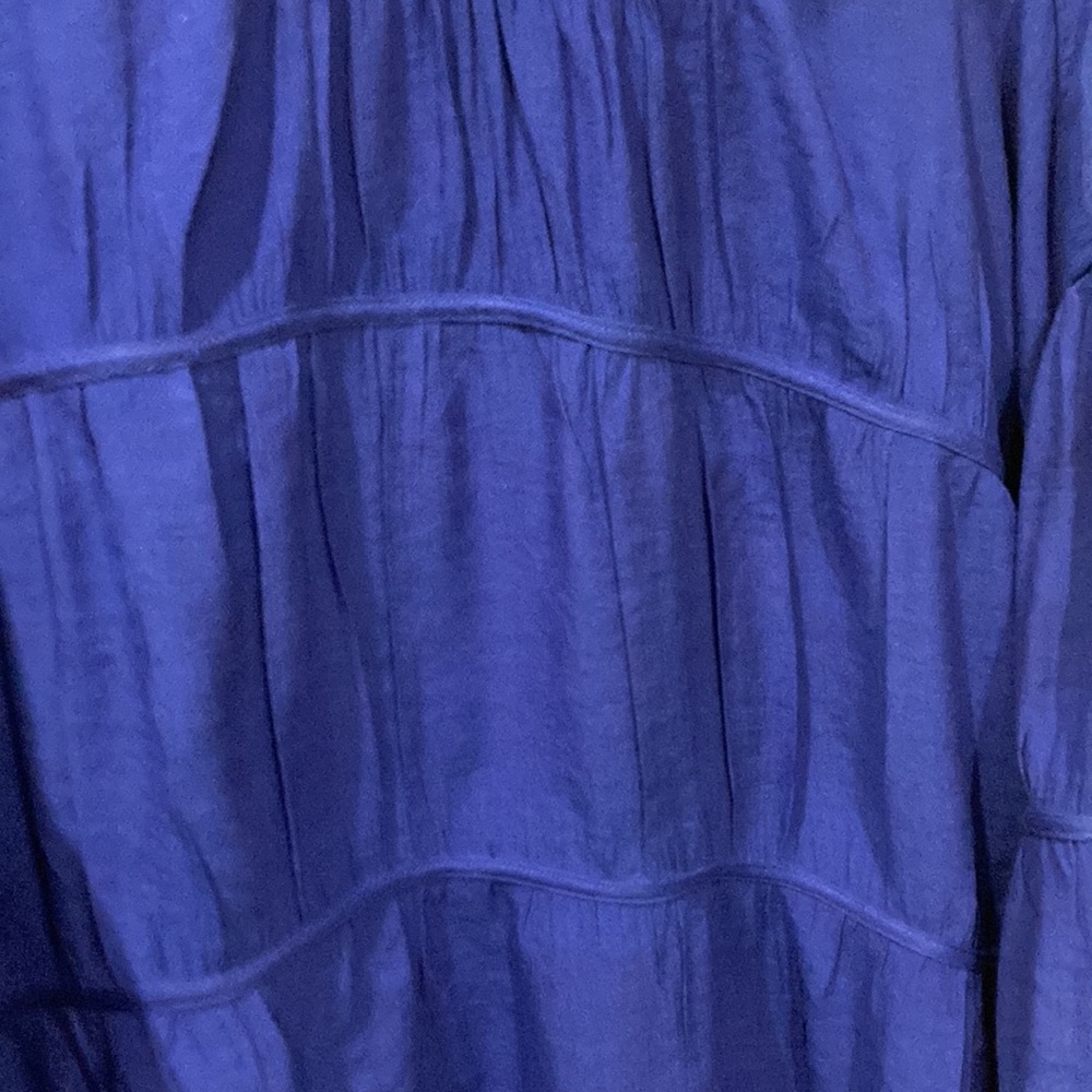 Beautiful Blue Top - Picture 3 of 7